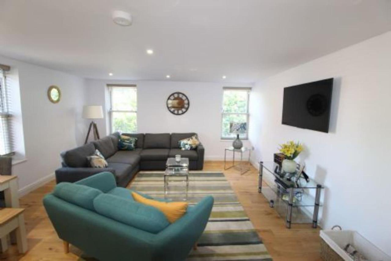 Middle Chine - 2 Bedroom Holiday Home 본머스 외부 사진