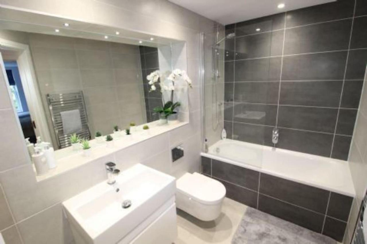 Middle Chine - 2 Bedroom Holiday Home 본머스 외부 사진